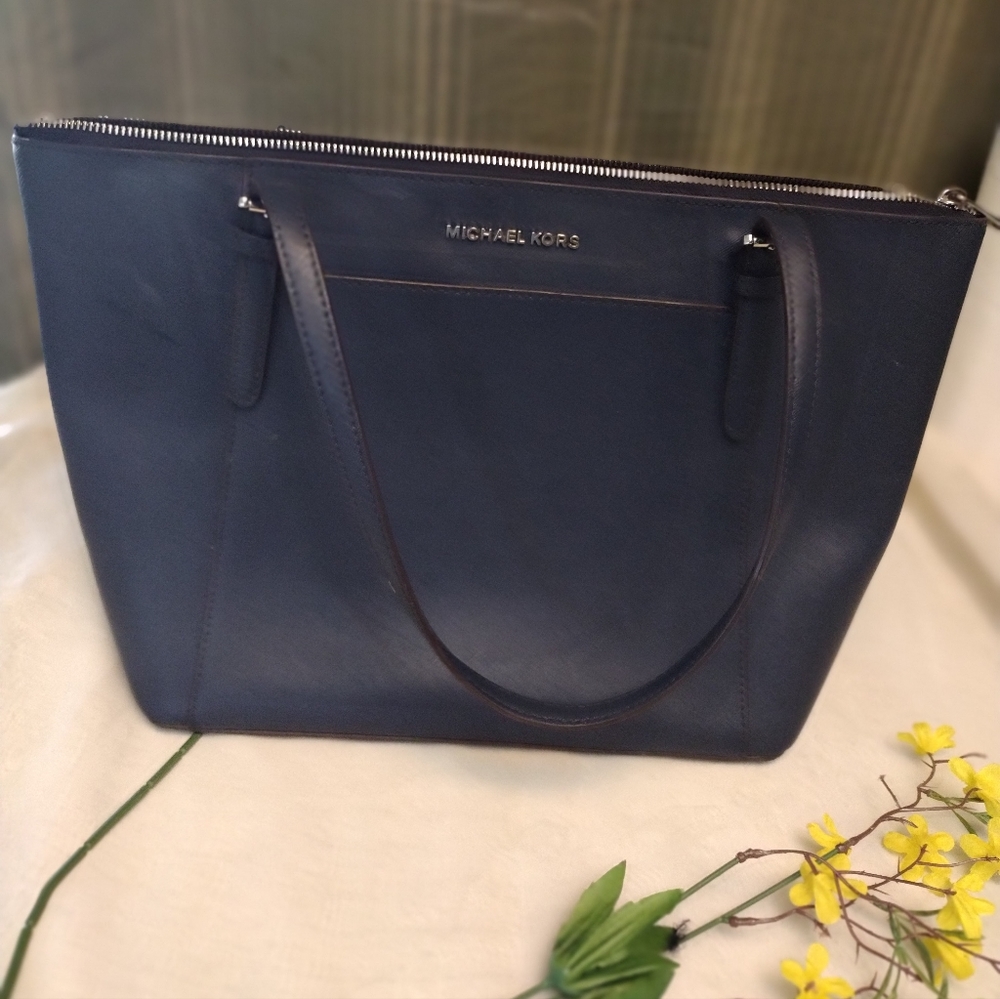 Michael Kors Blue Saffano Leather Large Tote HandbagSOLD